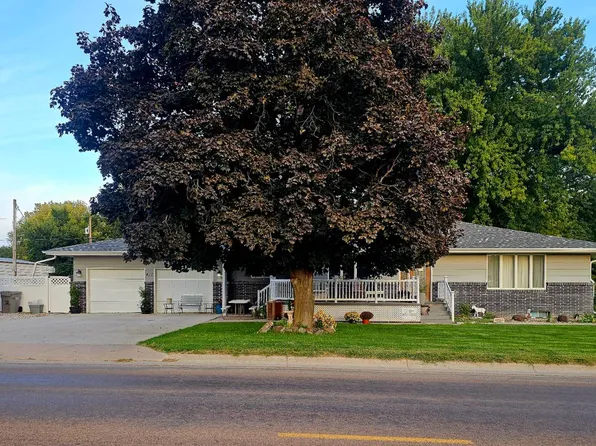 417 Johnson St, Fullerton, NE 68638