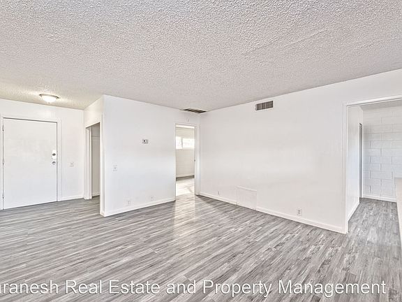 5th image of 3821 Royal Crest St APT 6