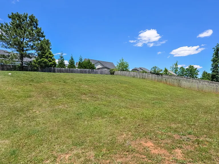 353 Collinsworth Dr — Photo 16