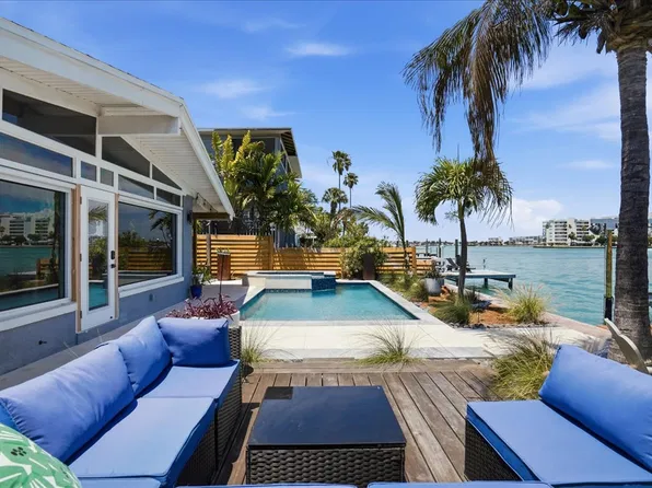7825 Boca Ciega Dr, Saint Pete Beach, FL 33706