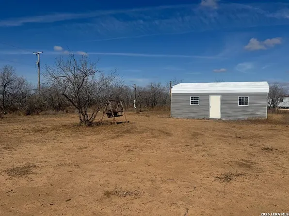 975 W Ave L LOT 3303, Christine, TX 78026
