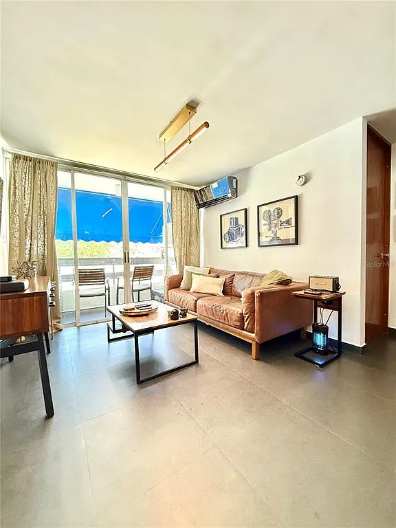 1 bed, 10.0 bath, 757 sqft, $2,000 — Photo 4