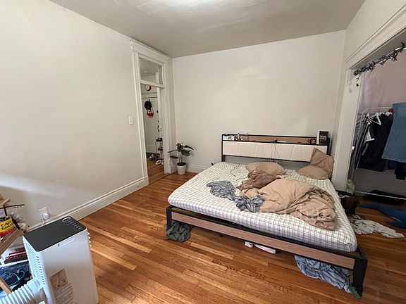 3rd image of 5 Walbridge St APT 19