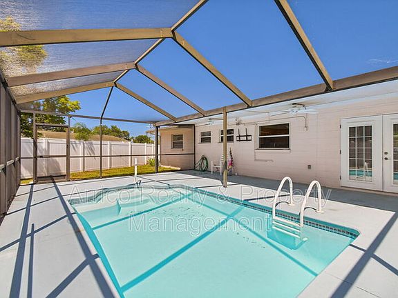 4th image of 488 Flamingo Dr