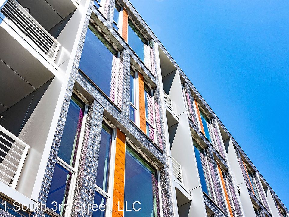 2nd image of 300 W Florida St #206