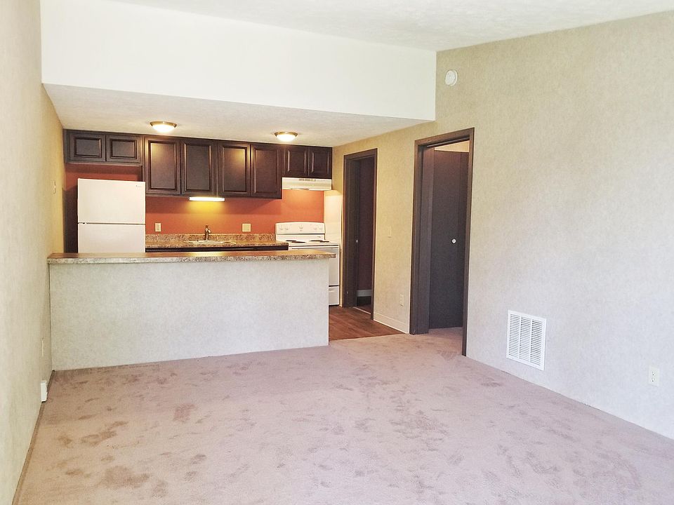 1st image of 3720 Willowood Dr