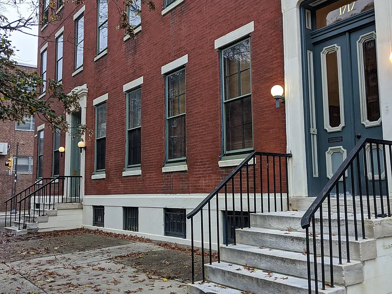 1717 Green St #5 — Photo 37