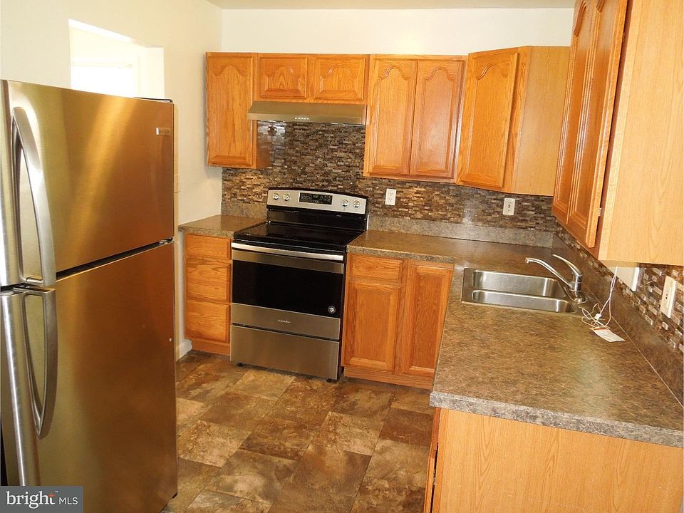 1st image of 47 Saint John Dr