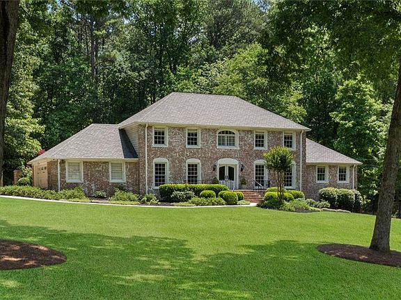2nd image of 5655 Lake Island Dr