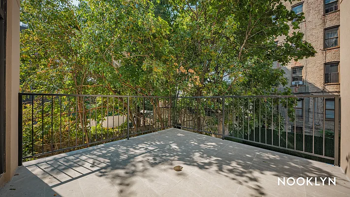 Rented by Nooklyn NYC LLC | media 17