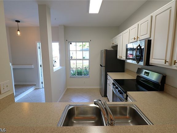 5th image of 8287 Pacific Beach Dr