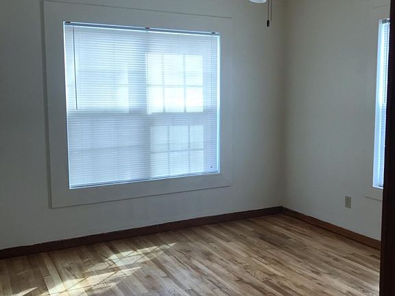 5th image of 433 E 20th St