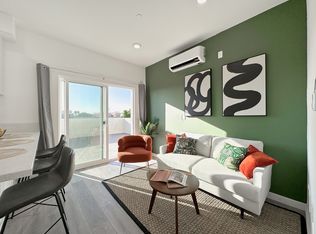 The Green House, Los Angeles, CA 90006