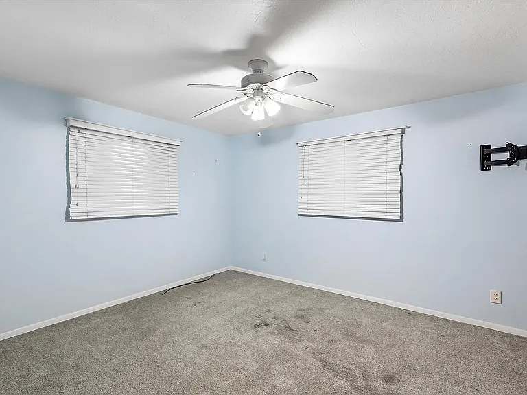 1634 Lantana Ln — Photo 15