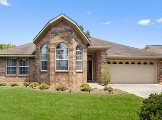 2554 Audubon Pl, Biloxi, MS 39531