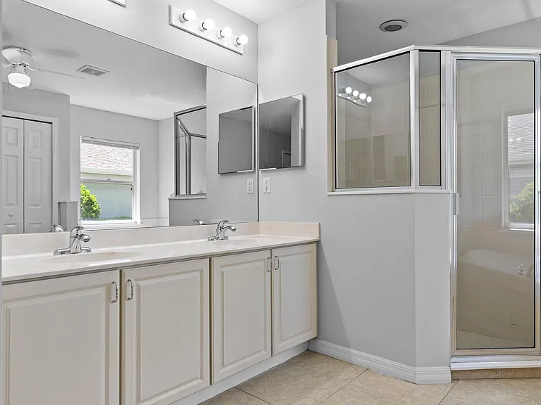 483 S Key Lime Sq SW — Photo 15