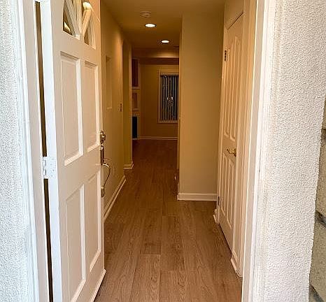 4th image of 18644 Clark St Unit 5