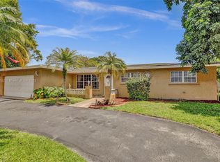 11241 NW 19th St, Pembroke Pines, FL 33026
