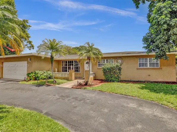 11241 NW 19th St, Pembroke Pines, FL 33026
