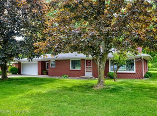 1302 Lincoln Ave, Holland, MI 49423