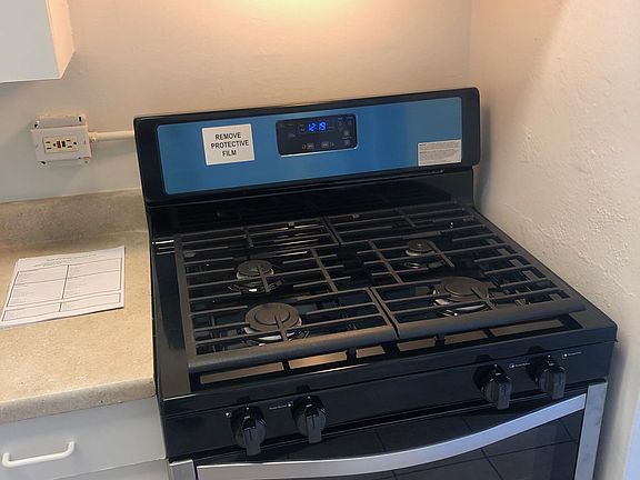 4th image of 108 S Genesee St APT 302