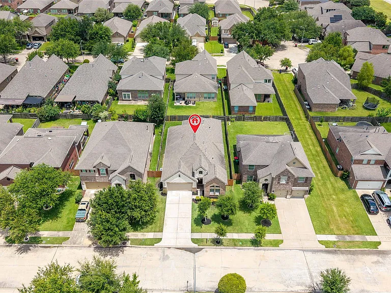 17314 Aldenwilds Ln — Photo 38