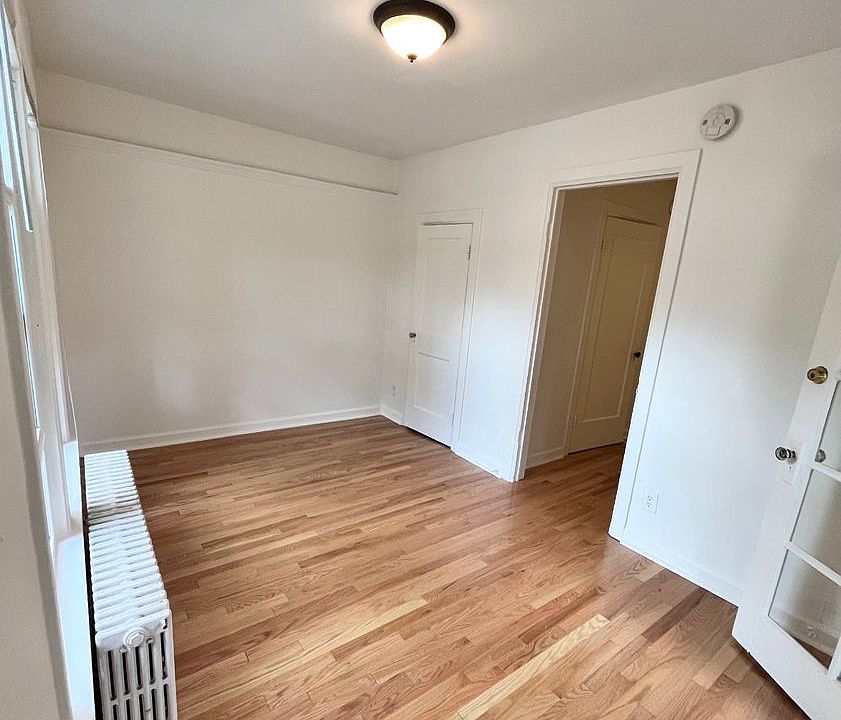 1st image of 1120 3rd Ave #5