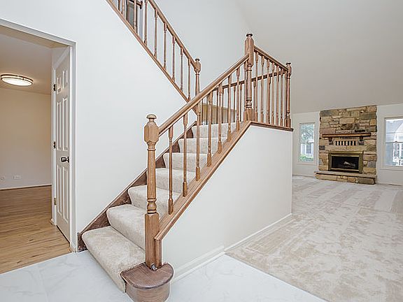 2nd image of 459 Williamsburg Ln #0