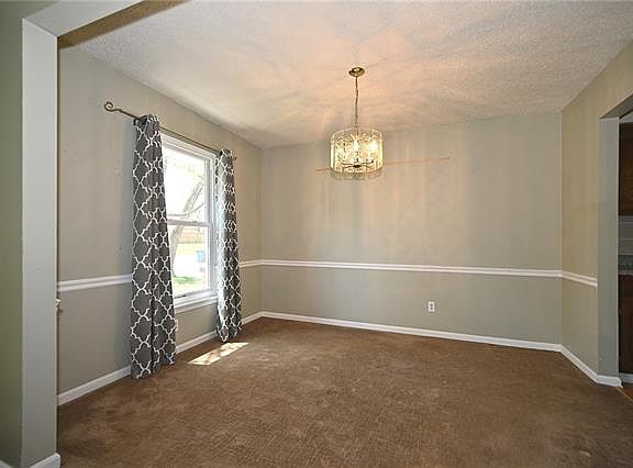 5th image of 1316 NE 74th St