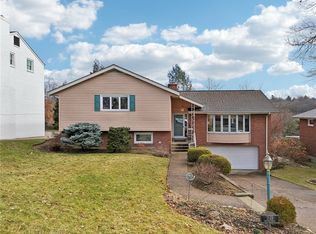 1149 Sunrise Dr, Pittsburgh, PA