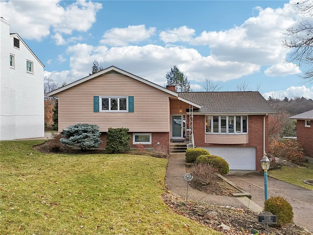 1149 Sunrise Dr photo 1