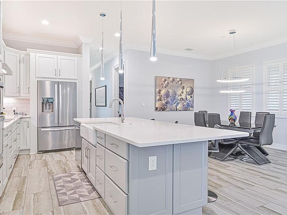 2nd image of 21490 Strada Nuova Cir #306