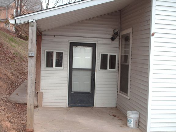 3rd image of 33 Old Pineville Pike
