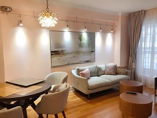 Rented by Douglas Elliman | media 14