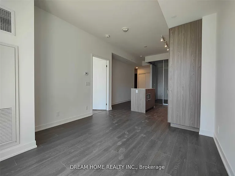 15 Holmes Ave #1201 — Photo 5