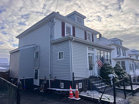 5th image of 29 Adams Ave
