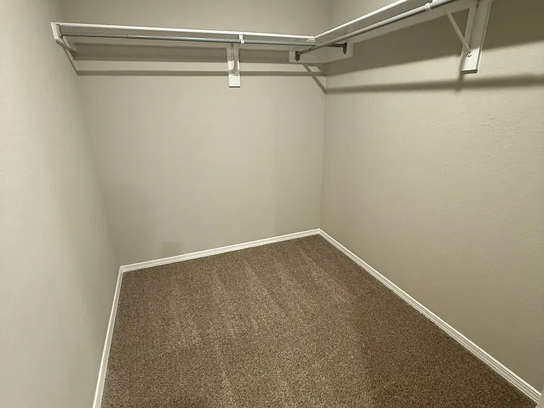 6016 Croft Ave — Photo 8