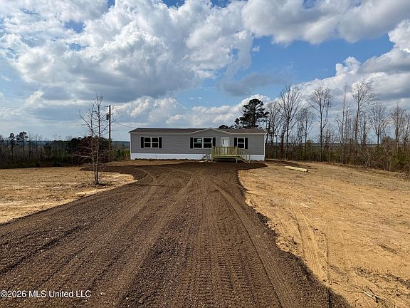 2nd image of 3295 Saint Anne Rd