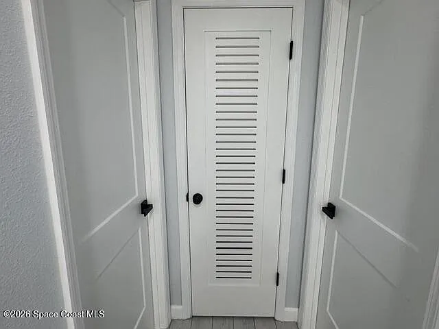 2137 Canterbury Ln — Photo 17