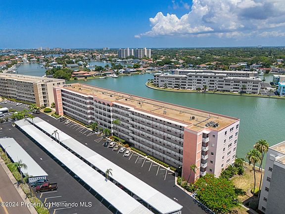 2nd image of 6025 Shore Blvd S APT 514