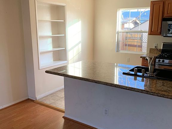 4th image of 6614 Camellia Ave APT 2
