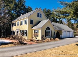 13 Hazeltine Dr, Cumberland, ME 04021