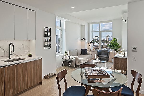 1st image of 123 Linden Blvd #8F