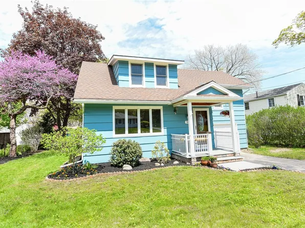 500 Lake View Ter, Webster, NY 14580