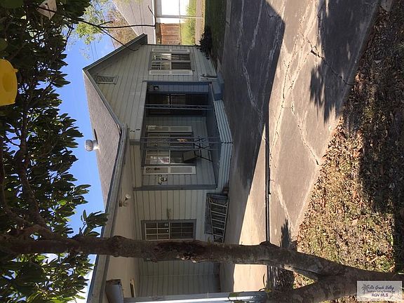 4th image of 20 Juarez St