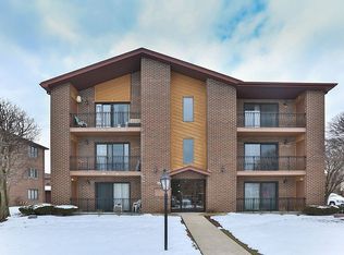 15700 Revere Ct APT D, Oak Forest, IL 60452