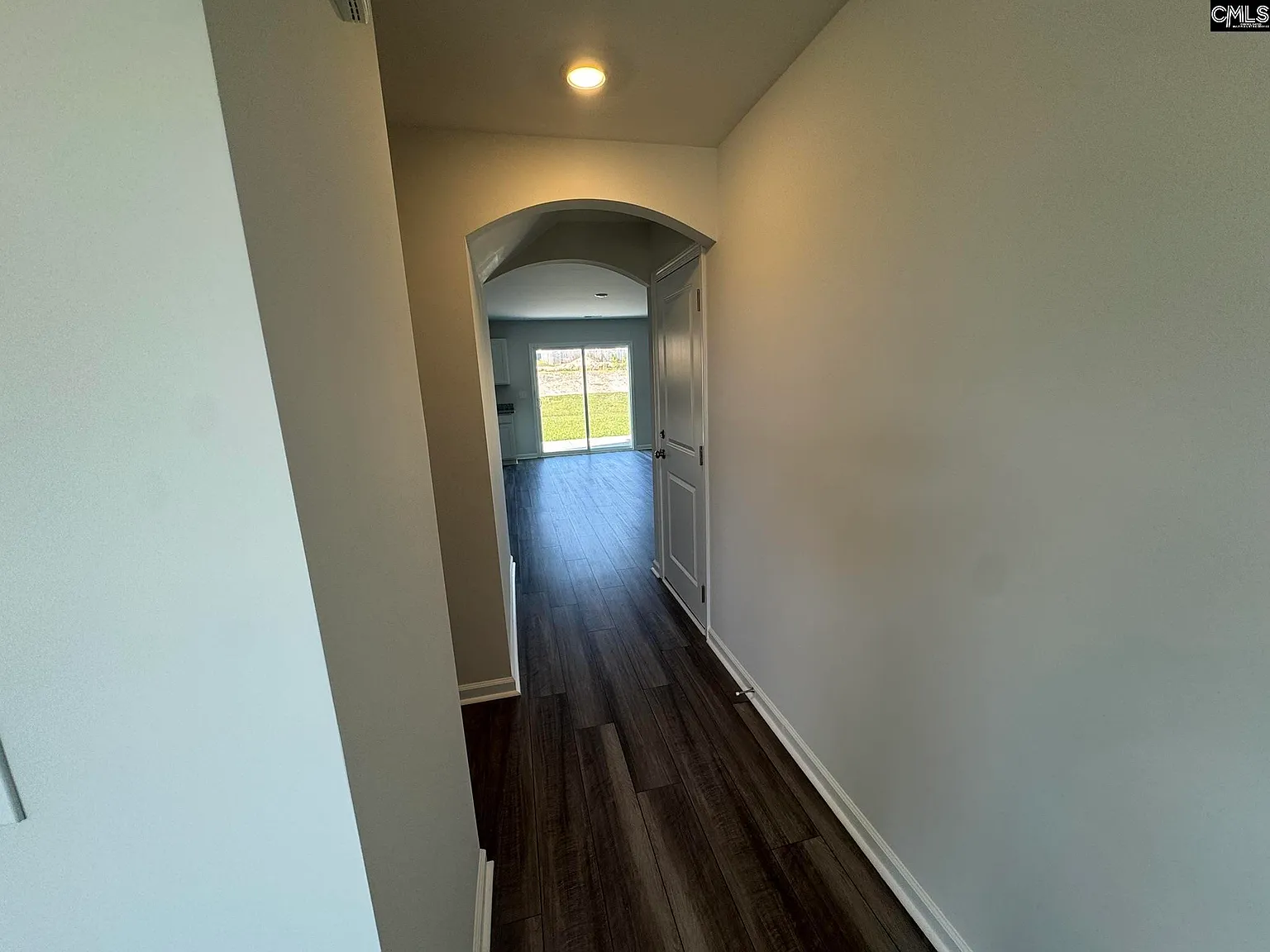 3 bed, 2166 sqft, $2,350 — Photo 3