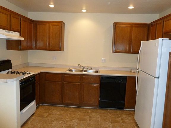 5th image of 2063 William Holden Ct