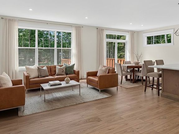 4th image of 132 Sherwood Forest Dr