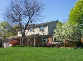 42147 Brampton Ct, Northville, MI 48168